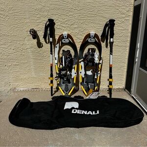 Denali Pro Snowshoe Kit 8x21 – New w/ Poles & Bag
Brand new Unisex